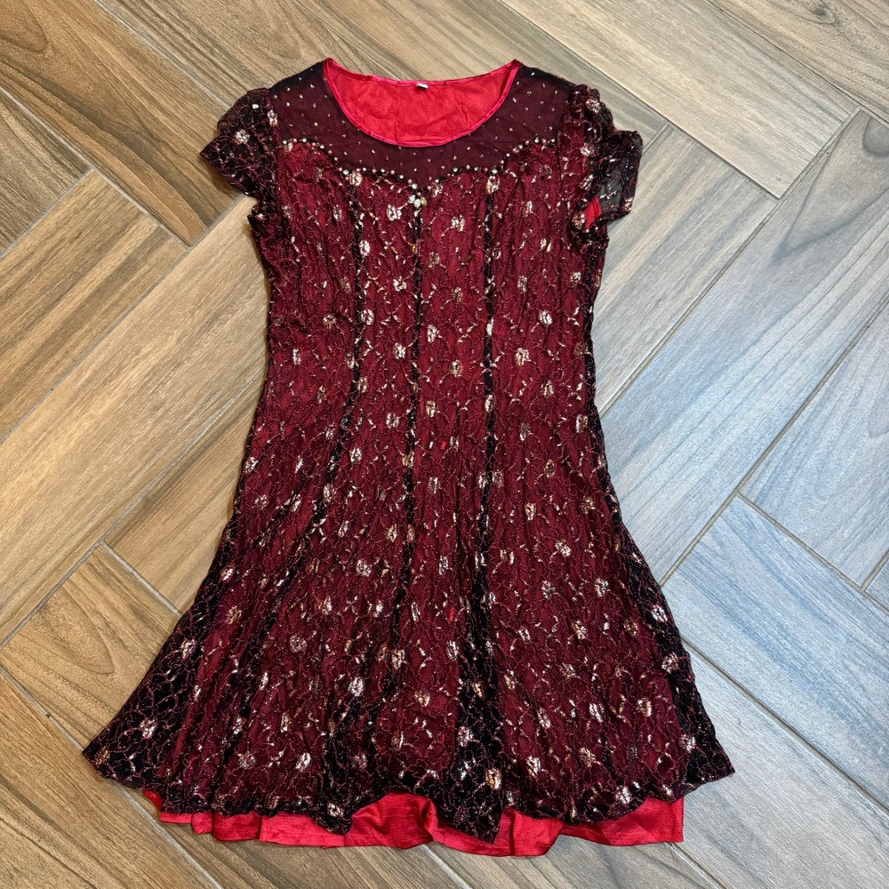 💜2/$15 Little Red Dress Lace/Satin